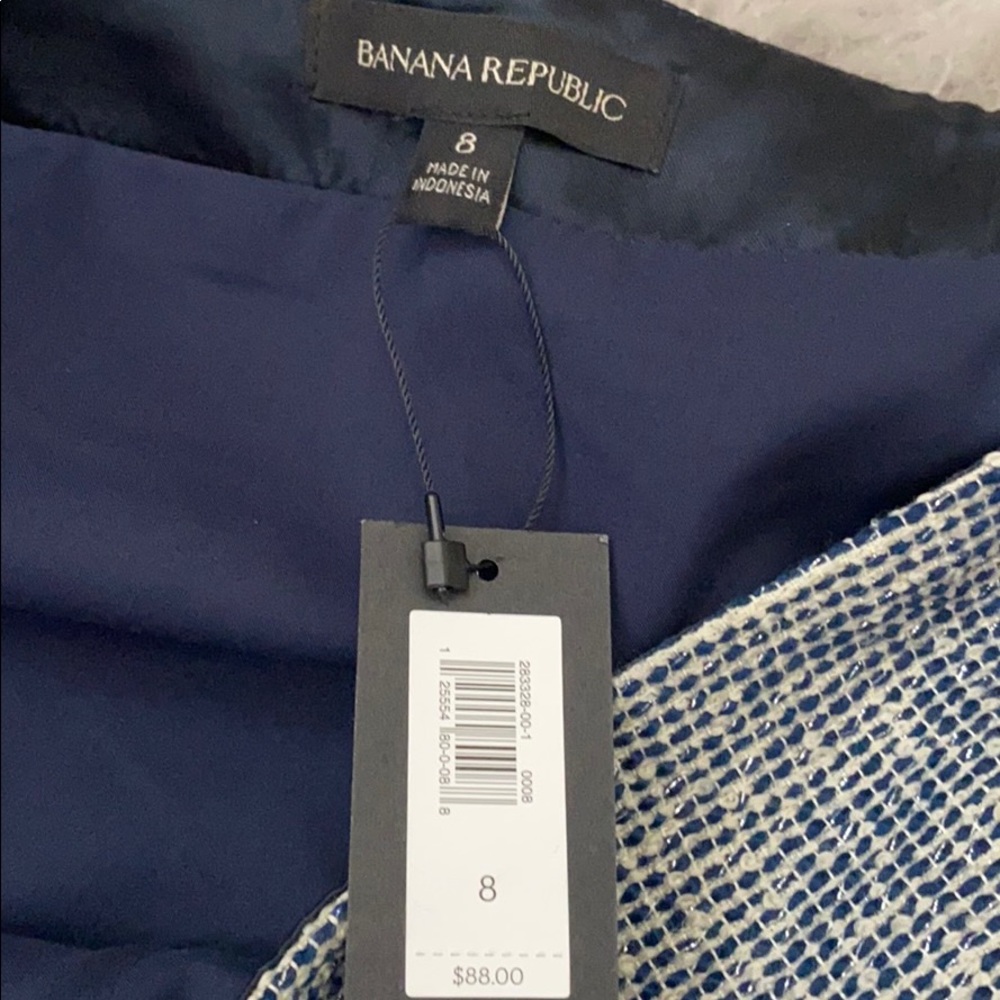 Women’s Banana Republic skirt - Picture 2 of 5